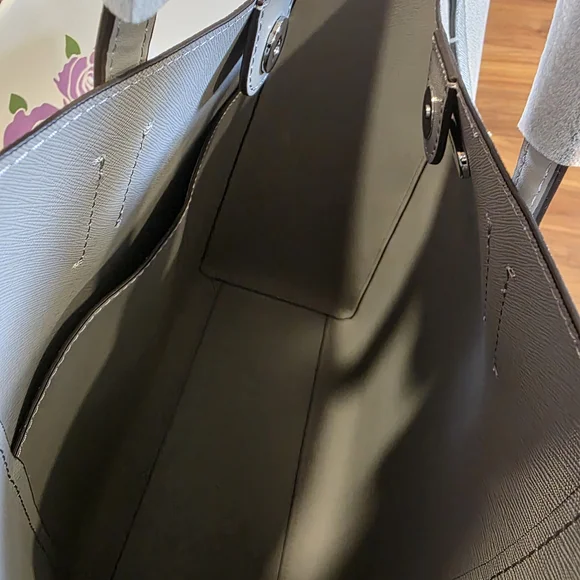 Michael Kors Light Gray Tote Bag - Picture 6 of 13